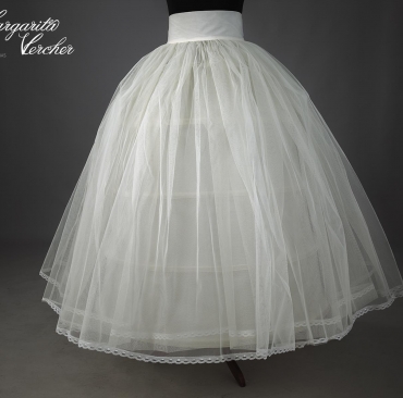 CANCAN_LARA_FOTO_1_esta